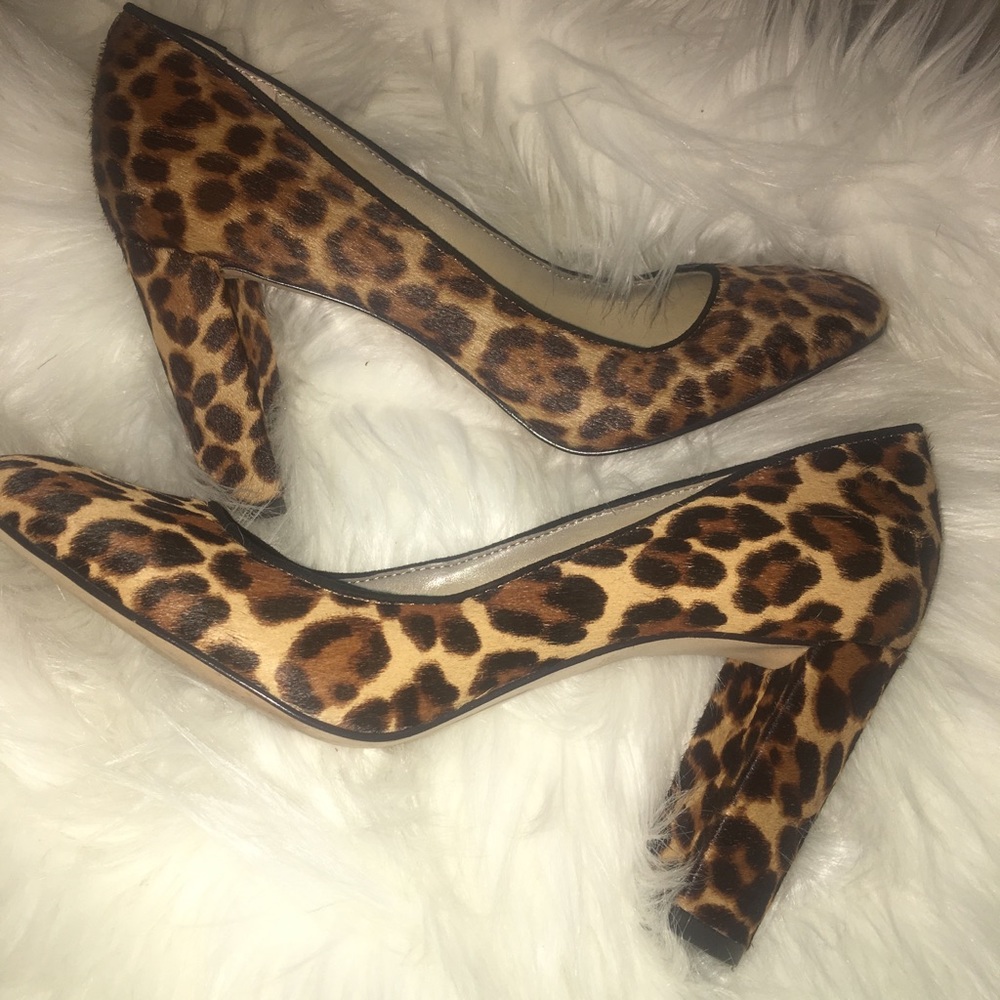 Ann Taylor • Leopard heels